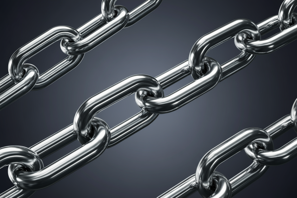 chrome chain links going in and out of frame design 